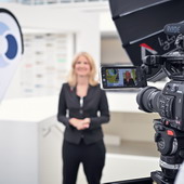 Feel-Photo HOCHWERTIGE PORTRAIT-, BUSINESS- & EVENTFOTOGRAFIE AUS EINER HAND! 024