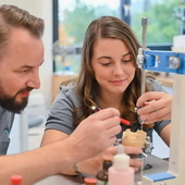 Feel-Photo HOCHWERTIGE PORTRAIT-, BUSINESS- & EVENTFOTOGRAFIE AUS EINER HAND! 008