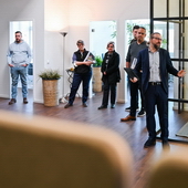 Feel-Photo HOCHWERTIGE PORTRAIT-, BUSINESS- & EVENTFOTOGRAFIE AUS EINER HAND! 033