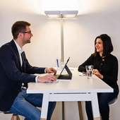 Feel-Photo HOCHWERTIGE PORTRAIT-, BUSINESS- & EVENTFOTOGRAFIE AUS EINER HAND! 064