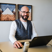 Feel-Photo HOCHWERTIGE PORTRAIT-, BUSINESS- & EVENTFOTOGRAFIE AUS EINER HAND! 015