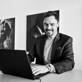 Feel-Photo HOCHWERTIGE PORTRAIT-, BUSINESS- & EVENTFOTOGRAFIE AUS EINER HAND! 019