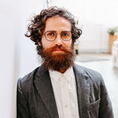 Feel-Photo HOCHWERTIGE PORTRAIT-, BUSINESS- & EVENTFOTOGRAFIE AUS EINER HAND! 023