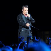 Feel-Photo HOCHWERTIGE PORTRAIT-, BUSINESS- & EVENTFOTOGRAFIE AUS EINER HAND! 001